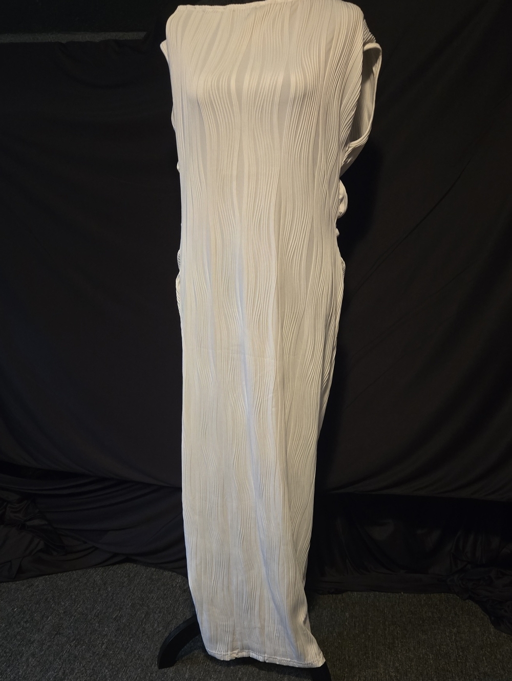 SHEIN Ivory Wave-Texture Maxi Dress..new 2xl